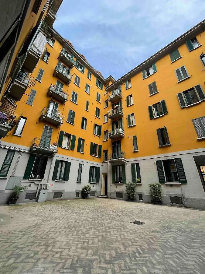 Apartment Chez Anna In Sempione - Mico, Citylife, San Siro Milan Italy